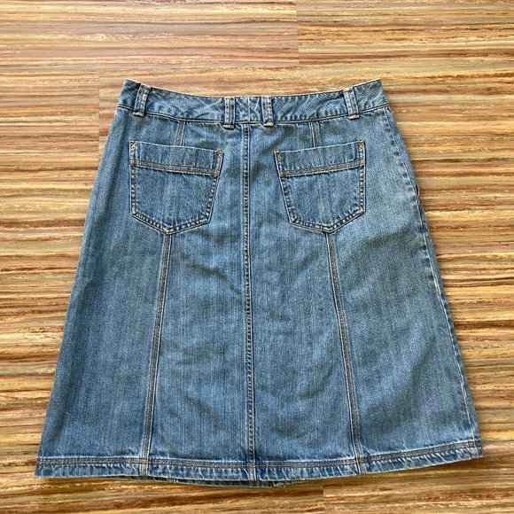 Eddie Bauer Button Front Knee Length Denim Skirt with Pockets - Picture 6 of 6